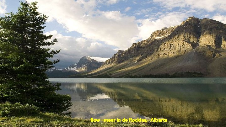 Bow –meer in de Rockies, - Alberta 