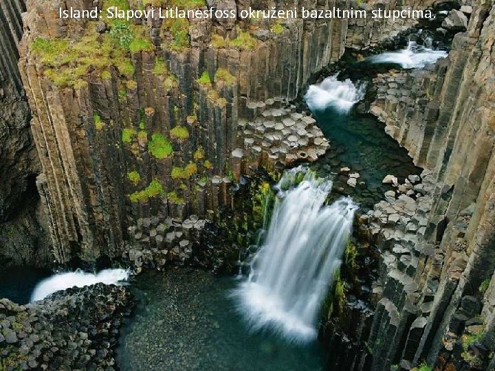 Island: Slapovi Litlanesfoss okruženi bazaltnim stupcima. 