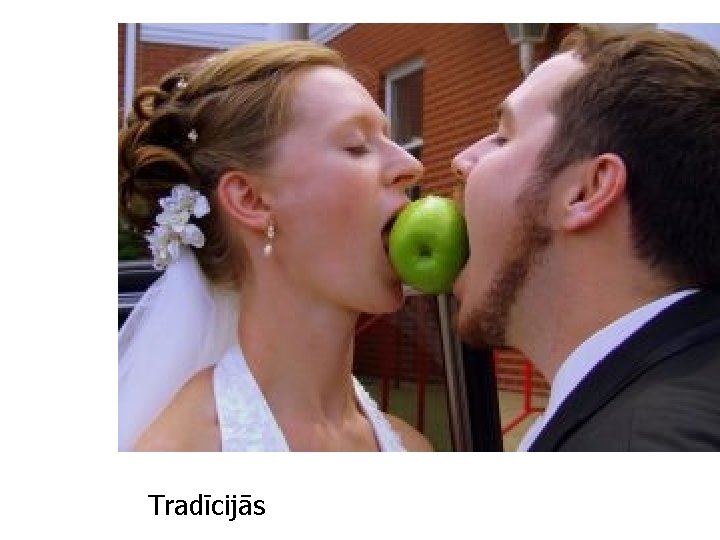 Tradīcijās 