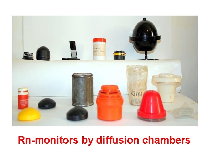 Rn-monitors by diffusion chambers 