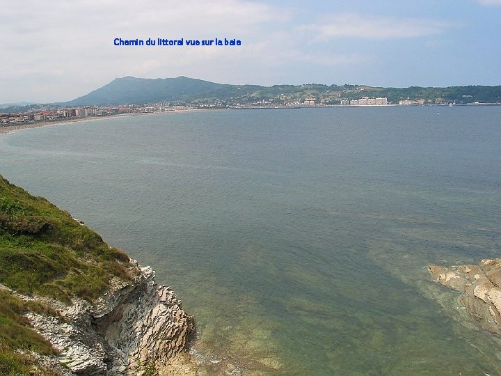 Chemin du littoral vue sur la baie 