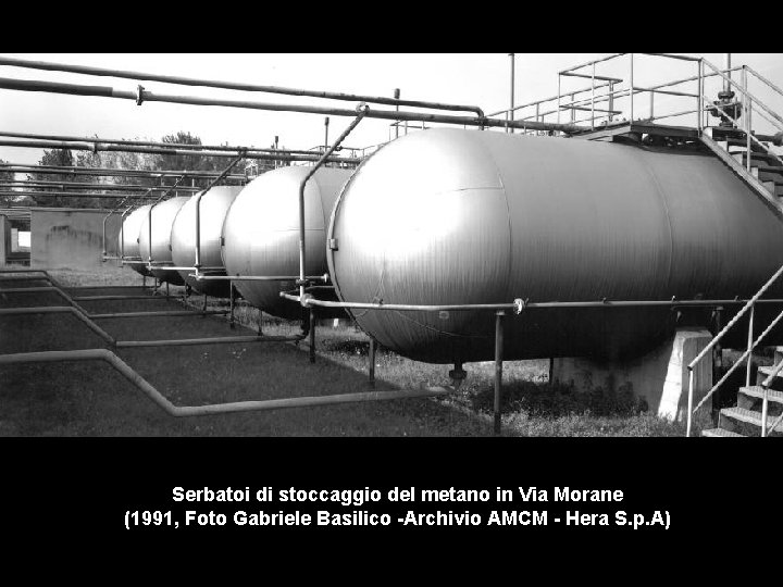 Serbatoi di stoccaggio del metano in Via Morane (1991, Foto Gabriele Basilico -Archivio AMCM