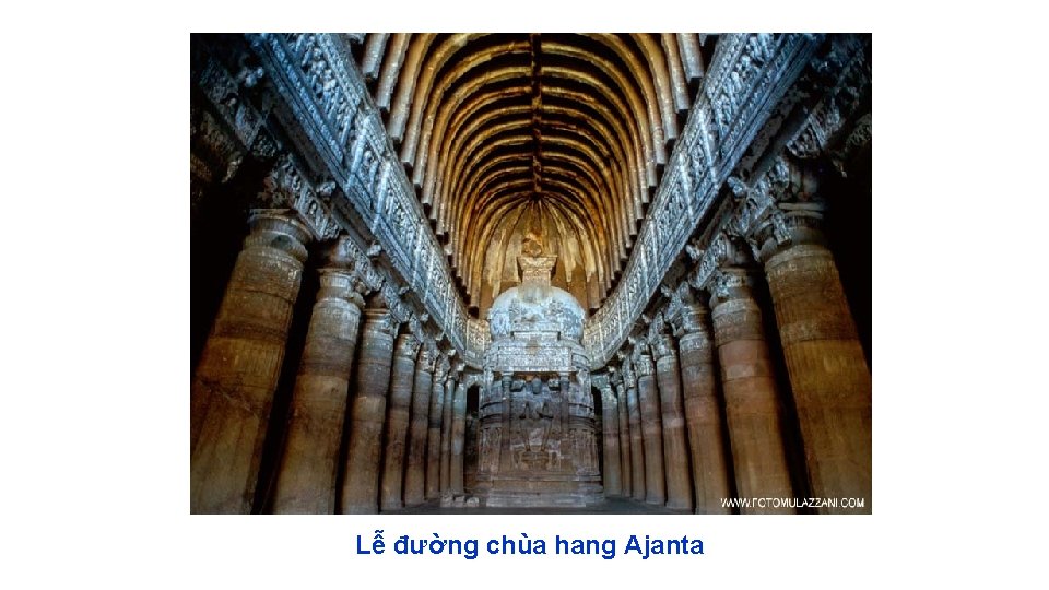 Lễ đường chùa hang Ajanta 