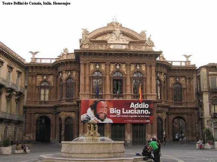 Teatro Bellini de Catania, Italia. Homenajes 