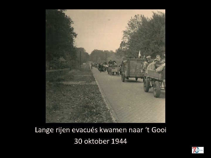 Lange rijen evacués kwamen naar ‘t Gooi 30 oktober 1944 