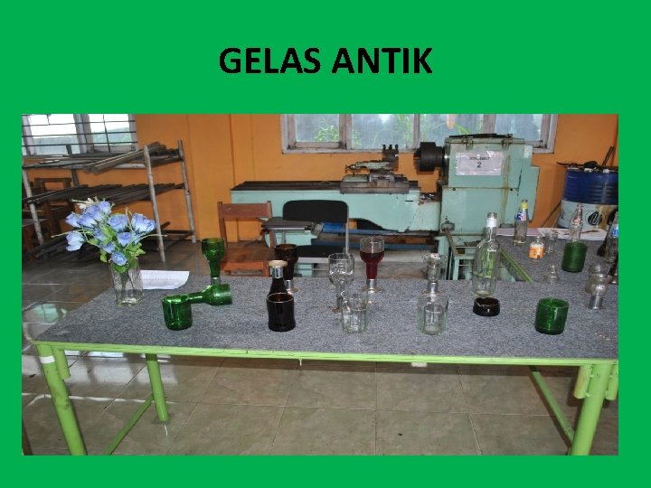 GELAS ANTIK 