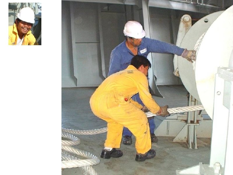 Nous travaillons 7 jours sur 7, pendant 10 heures, ou plus. À bord, c’est