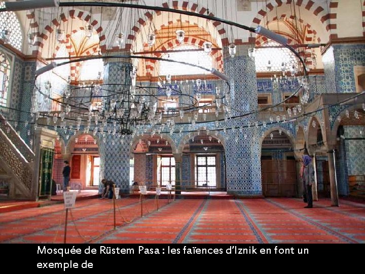 Mosquée de Rüstem Pasa : les faïences d’Iznik en font un exemple de 
