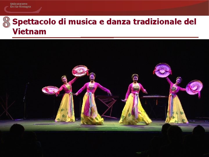 di musica e danza tradizionale del 8 Spettacolo Vietnam [ 11 ] 