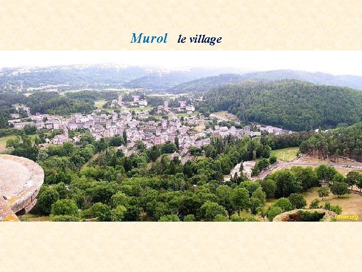 Murol le village 