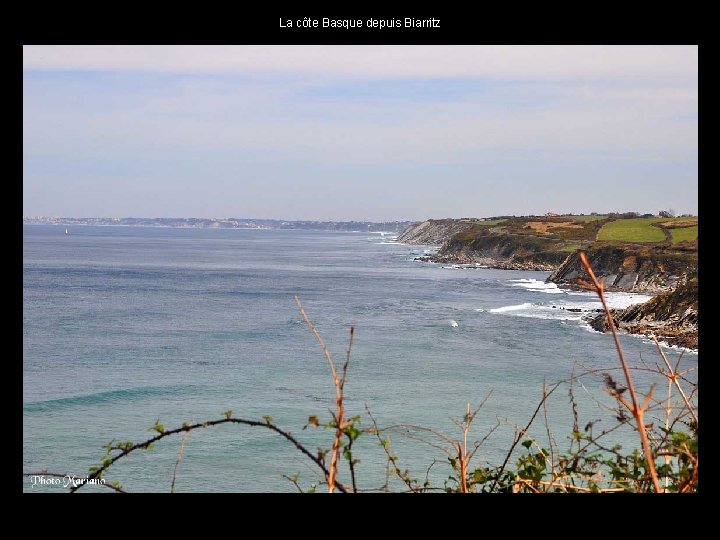 La côte Basque depuis Biarritz . . 