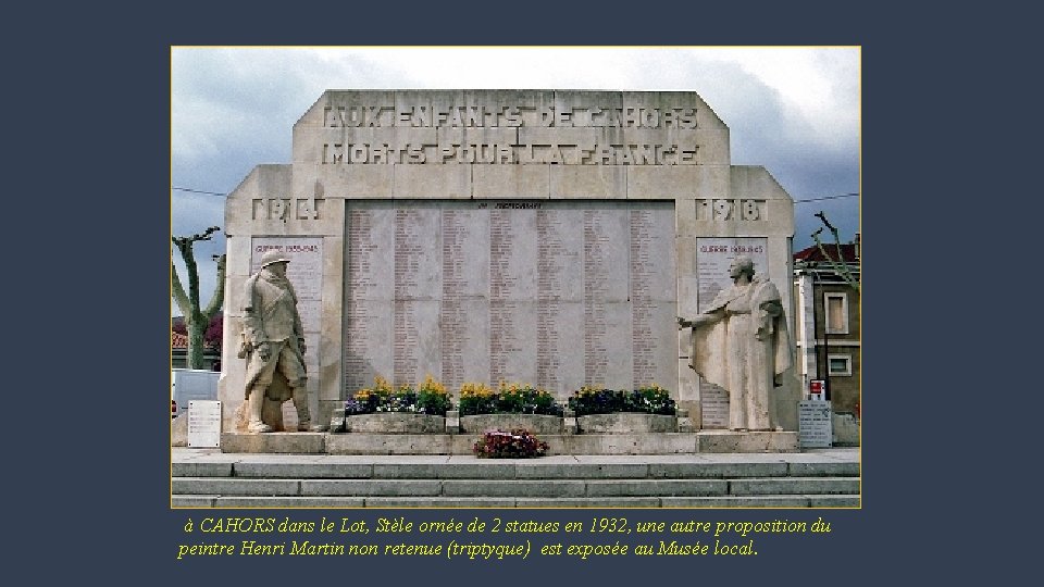  à CAHORS dans le Lot, Stèle ornée de 2 statues en 1932, une