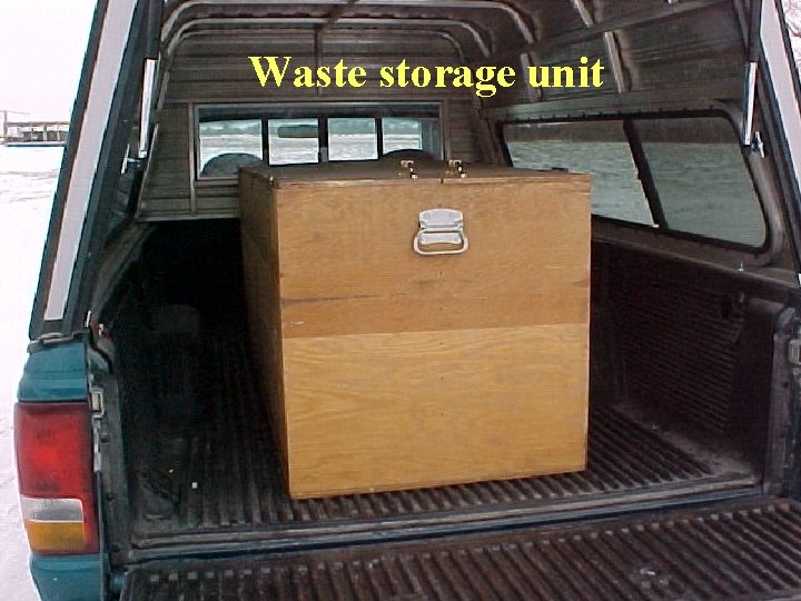 Waste storage unit 