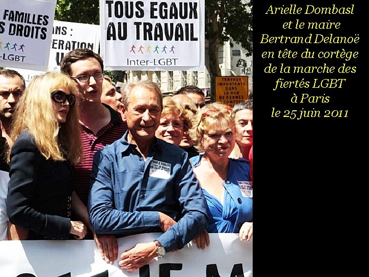 Arielle Dombasl et le maire Bertrand Delanoë en tête du cortège de la marche