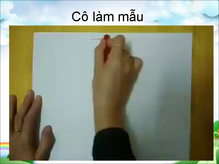 Cô làm mẫu 