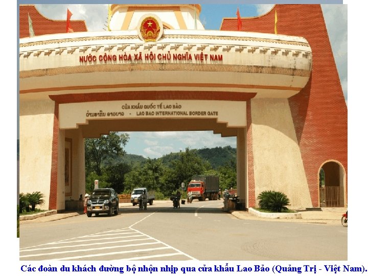 Cầu bắc qua sông Mê Kông, một hạng mục của dự án phát triển