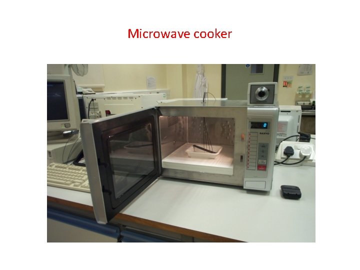 Microwave cooker 