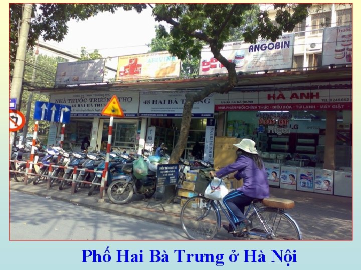 Phố Hai Bà Trưng ở Hà Nội 