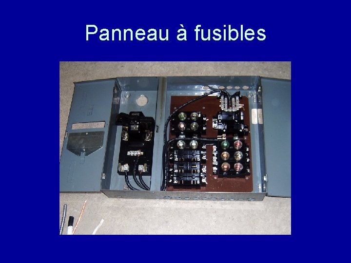 Panneau à fusibles 