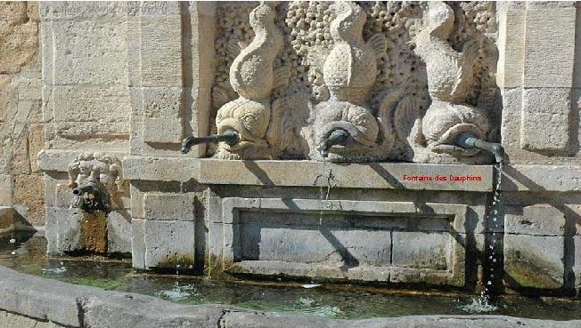 Fontaine des Dauphins 