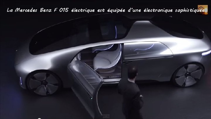 La Mercedes Benz F 015 électrique est équipée d’une électronique sophistiquée 