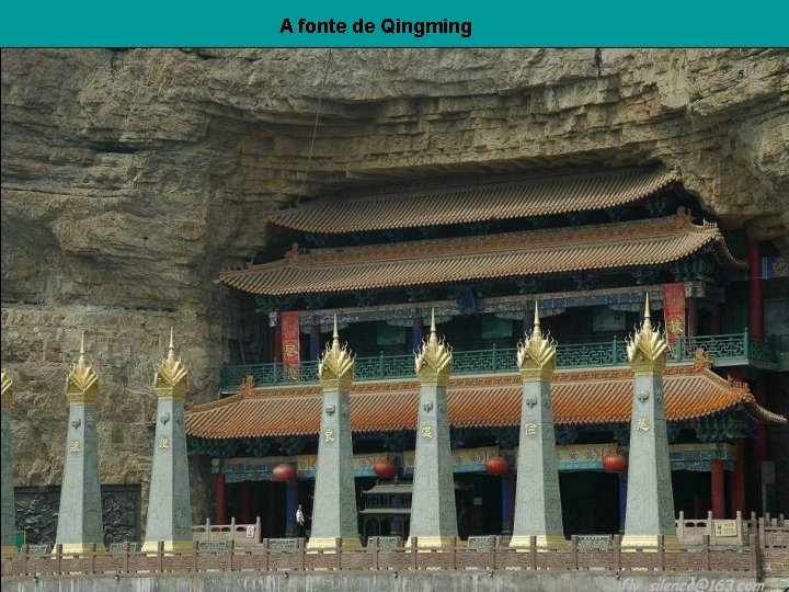 A fonte de Qingming 