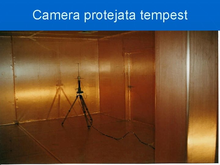 Camera protejata tempest 