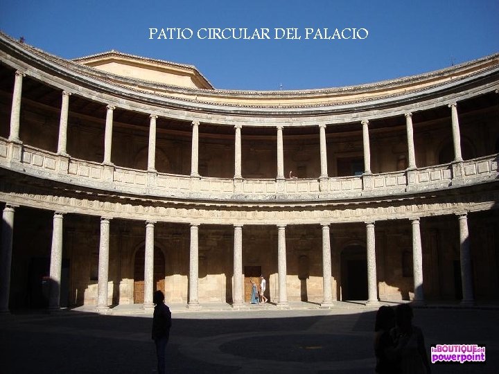 PATIO CIRCULAR DEL PALACIO 