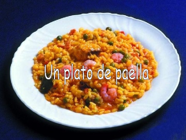 El origen de la Paella fue en los campos donde se recogía el arroz