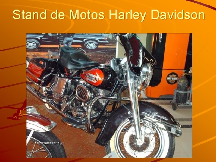 Stand de Motos Harley Davidson 