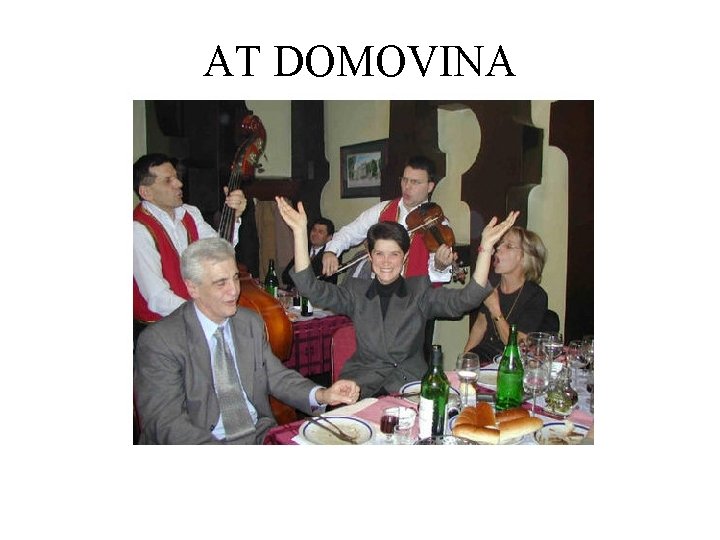 AT DOMOVINA 