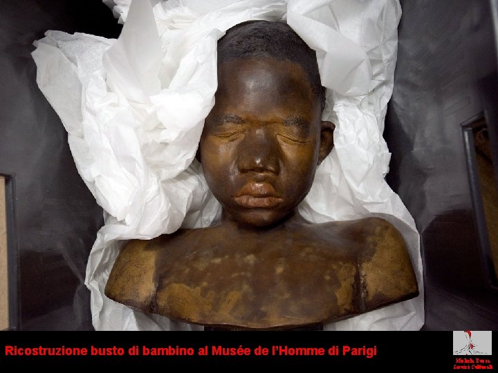Ricostruzione busto di bambino al Musée de l’Homme di Parigi Michela Zucca Servizi Culturali