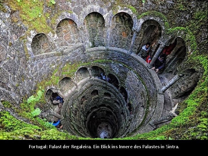 Portugal: Palast der Regaleira. Ein Blick ins Innere des Palastes in Sintra. 