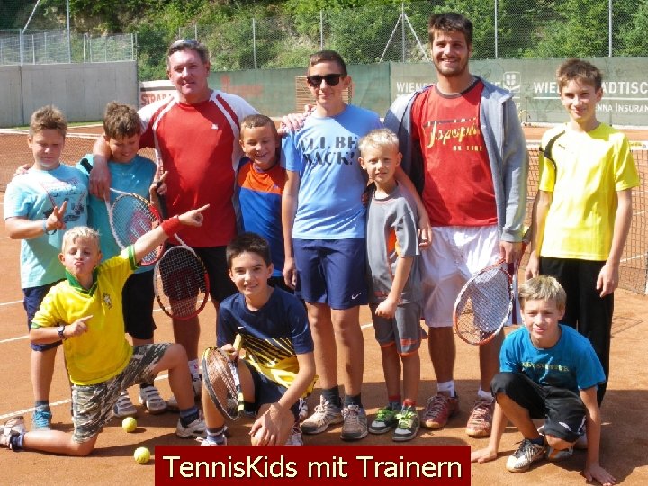 Tennis. Kids mit Trainern 