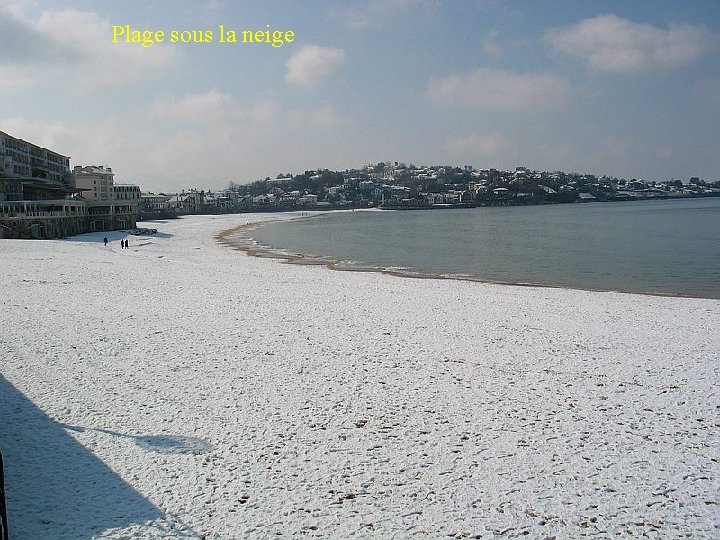 Plage sous la neige 