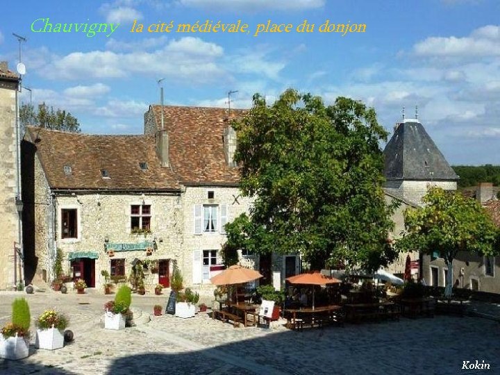 Chauvigny la cité médiévale, place du donjon 