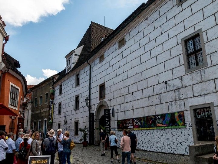 La rue Široká abrite le centre Egon Schiele 