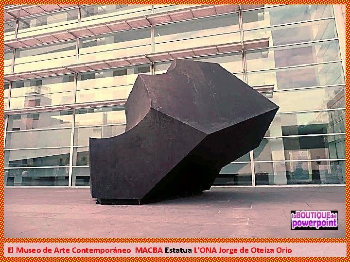 El Museo de Arte Contemporáneo MACBA Estatua L'ONA Jorge de Oteiza Orio 