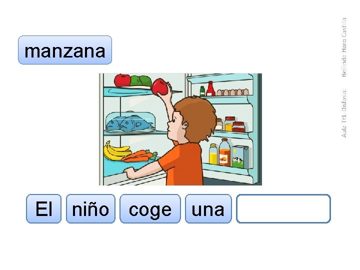 manzana El niño coge una 