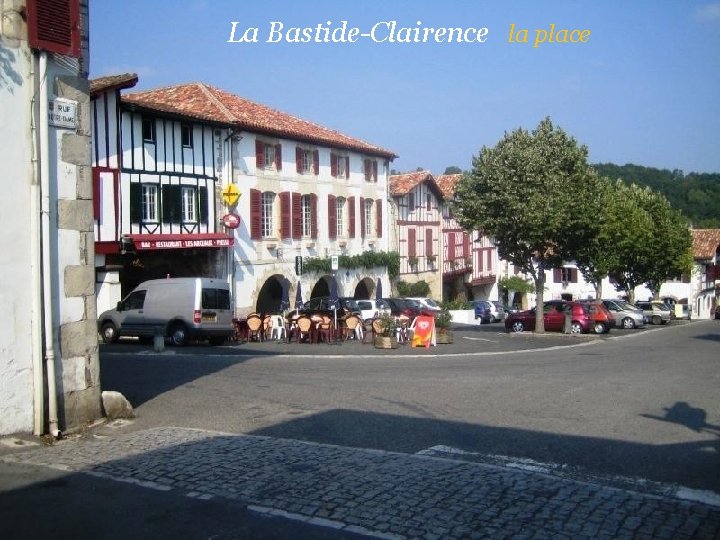 La Bastide-Clairence la place 
