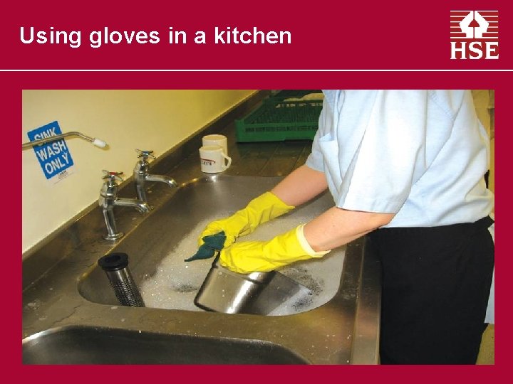 Using gloves in a kitchen 