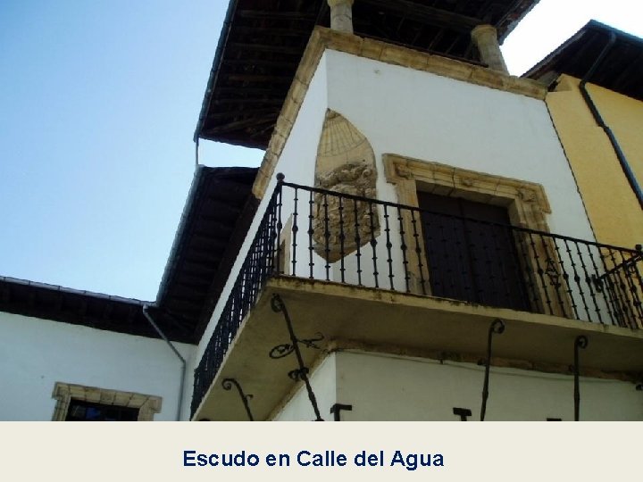 Escudo en Calle del Agua 