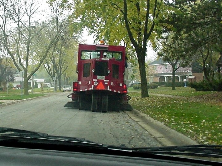 A) YIELD B) WARNING C) HAZARD D) SLOW MOVING VEHICLE #4 