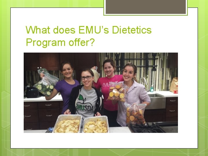 What does EMU’s Dietetics Program offer? 