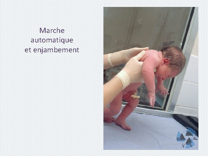 Marche automatique et enjambement 