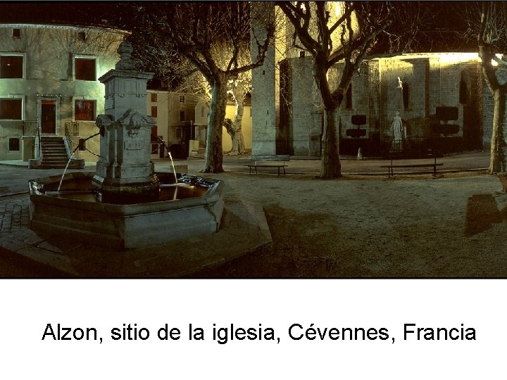 Alzon, sitio de la iglesia, Cévennes, Francia 