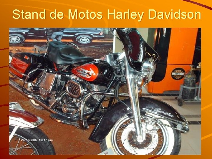 Stand de Motos Harley Davidson 