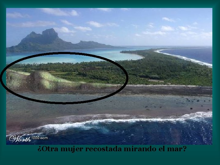 ¿Otra mujer recostada mirando el mar? 