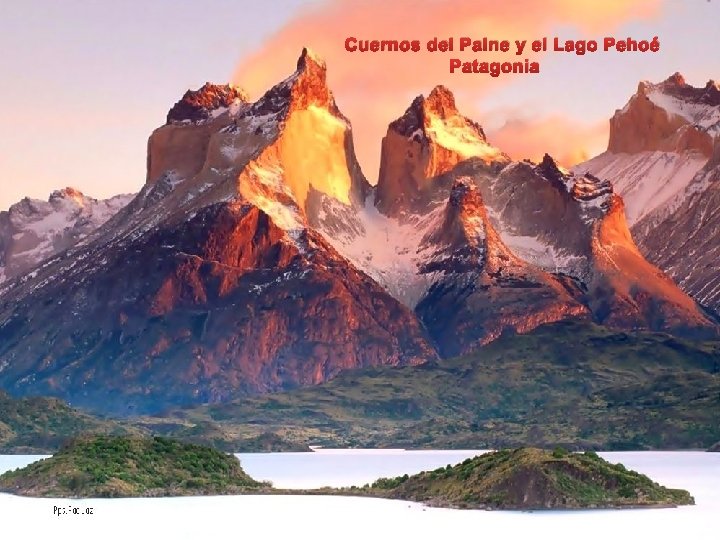 Cuernos del Paine y el Lago Pehoé Patagonia 