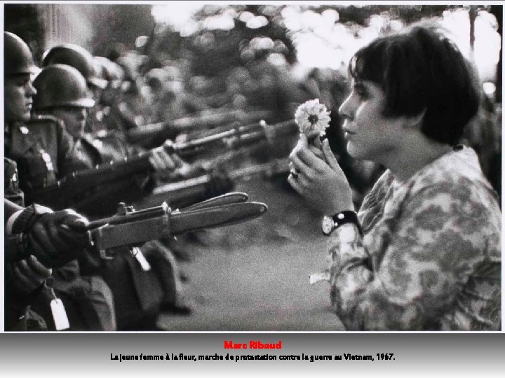 Marc Riboud La jeune femme à la fleur, marche de protestation contre la guerre